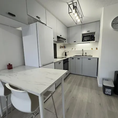 T2 Moderne Climatisé Avec Parking * Saint-Laurent-de-la-Salanque